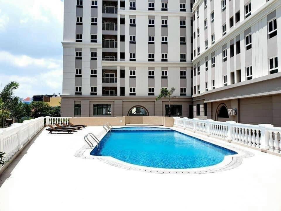 Can Ho Imperial Place Хошимин Экстерьер фото